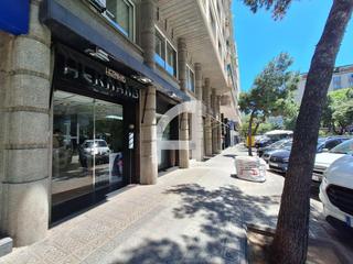 Lloguer Local Comercial Beethoven. Amplio local en zona turo parc, ideal para centro belleza o esté Lloguer Local Comercial Beethoven. Amplio local en zona turo parc, ideal para centro belleza o esté