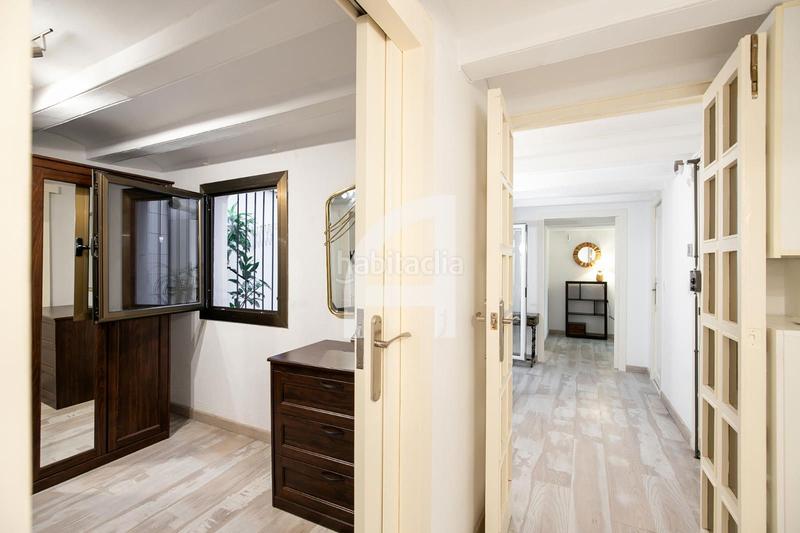 Foto 426f0453-b420-4d42-aac1-c85b5977fd42. Piso con reforma reciente y un agradable patio en Barcelona Foto 426f0453-b420-4d42-aac1-c85b5977fd42. Piso con reforma reciente y un agradable patio en Barcelona