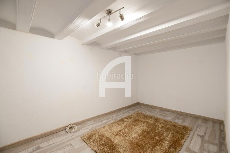 Foto 96203167-30f5-48b5-8c3d-17b44a2f8c2c. Piso con reforma reciente y un agradable patio en Barcelona Foto 96203167-30f5-48b5-8c3d-17b44a2f8c2c. Piso con reforma reciente y un agradable patio en Barcelona