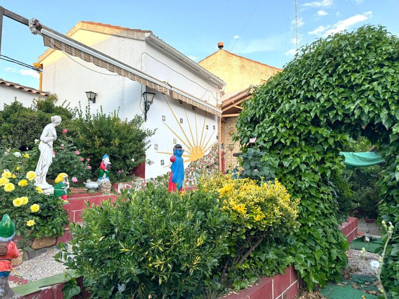 Foto a38fa313-1172-4493-8f61-64f821f72b0c. Casa amb calefacció aparcament a Almuradiel Foto a38fa313-1172-4493-8f61-64f821f72b0c. Casa amb calefacció aparcament a Almuradiel