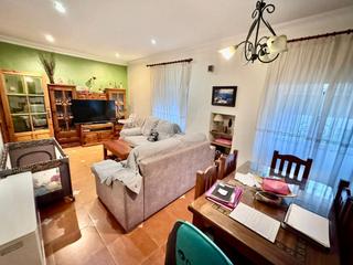 Casa a Valdepeñas. Casa en venta en virgen de fátima, 4 dormitorios. Casa a Valdepeñas. Casa en venta en virgen de fátima, 4 dormitorios.