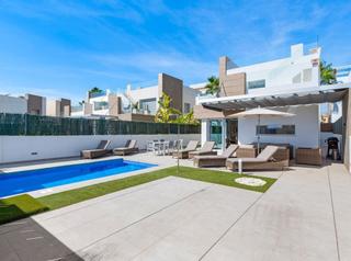Lloguer Casa a El Raso. Alquiler anual disponible de inmediatose ofrece en el raso esta Lloguer Casa a El Raso. Alquiler anual disponible de inmediatose ofrece en el raso esta