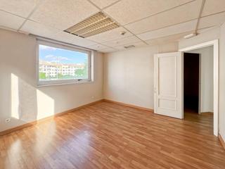 Office space Calle del puerto de los leones. Venta de oficina en majadahonda Office space Calle del puerto de los leones. Venta de oficina en majadahonda