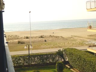 Apartment Passeig maritim. Con vistas al mar Apartment Passeig maritim. Con vistas al mar