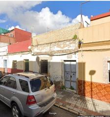 Maison Calle virgen de la salud. Vivienda en coria del rio Maison Calle virgen de la salud. Vivienda en coria del rio