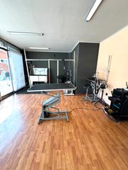 Trapasso Locale commerciale in Plaça Catalunya. Peluqueria canina en traspaso en manresa Trapasso Locale commerciale in Plaça Catalunya. Peluqueria canina en traspaso en manresa