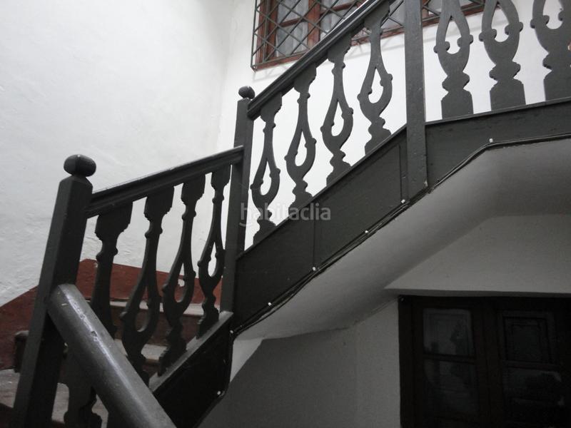 Foto f6d3a99d-6eea-4d1e-a308-0fe434631ae9. Edificio casona situada en el centro . en Colunga Foto f6d3a99d-6eea-4d1e-a308-0fe434631ae9. Edificio casona situada en el centro . en Colunga