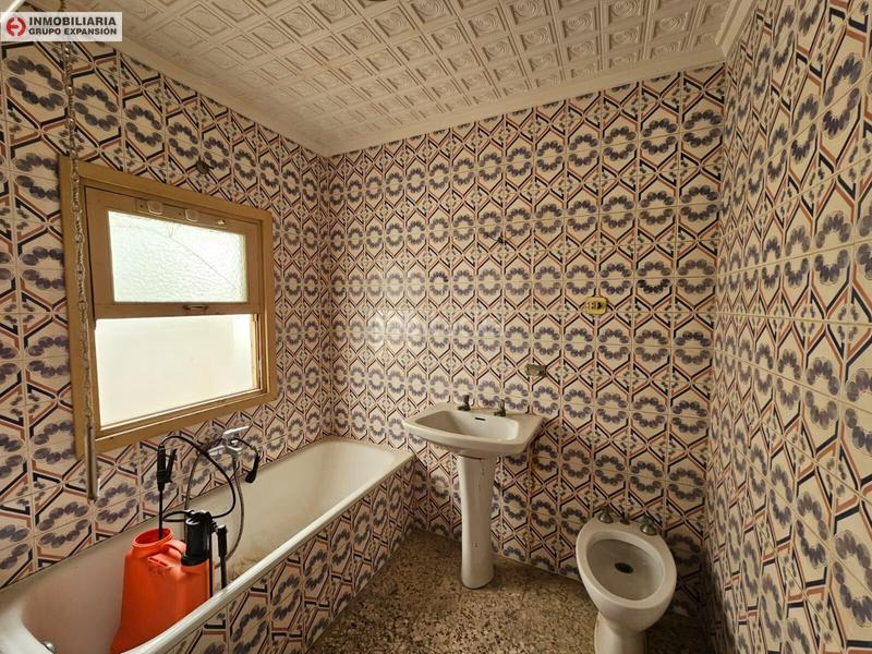 Foto 0568817e-153f-4931-8208-216fd710e0bf. Casa amb calefacció aparcament a El Castillo Aspe Foto 0568817e-153f-4931-8208-216fd710e0bf. Casa amb calefacció aparcament a El Castillo Aspe