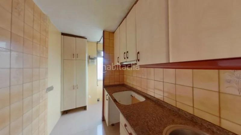 Foto c46746d8-ba7c-49fe-8195-720a38d6c776. Pis a Sant Roc Badalona Foto c46746d8-ba7c-49fe-8195-720a38d6c776. Pis a Sant Roc Badalona