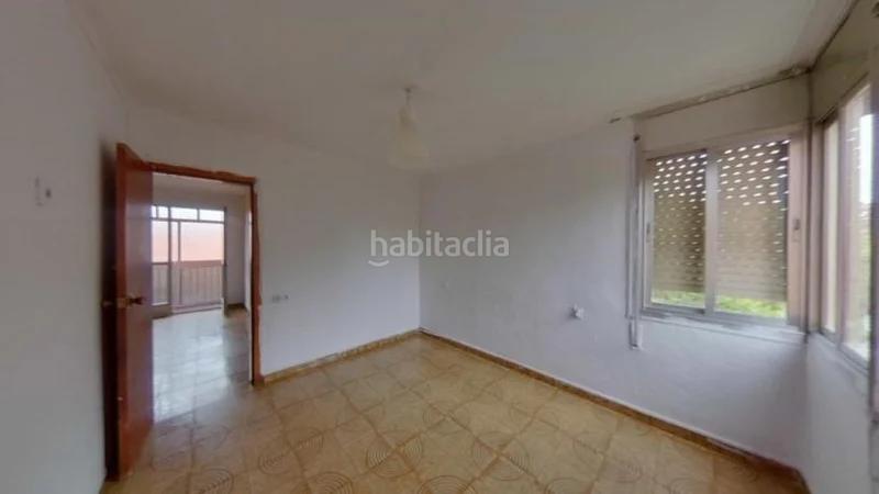 Foto c5bba66f-9c60-41ab-ae67-75a7557fe1dd. Pis a Sant Roc Badalona Foto c5bba66f-9c60-41ab-ae67-75a7557fe1dd. Pis a Sant Roc Badalona