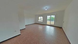 Appartement  Avinguda del cardenal vidal i barraquer. Reus (tarragona). "okupado" (no se puede visitar ni hipotecar). Appartement  Avinguda del cardenal vidal i barraquer. Reus (tarragona). "okupado" (no se puede visitar ni hipotecar).