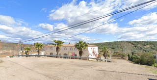Edifici a Villanueva de la Reina. Se vende complejo hostelero junto a autovía a-4 Edifici a Villanueva de la Reina. Se vende complejo hostelero junto a autovía a-4