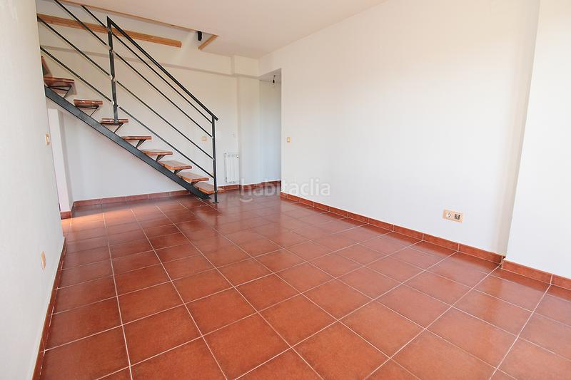 Foto 61a3fc5c-0b3b-40d3-9bd1-d8e41adf29c7. Duplex avec chauffage parking dans Torremocha de Jarama Foto 61a3fc5c-0b3b-40d3-9bd1-d8e41adf29c7. Duplex avec chauffage parking dans Torremocha de Jarama