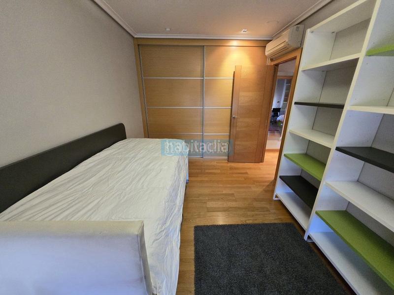 Foto a298174e-45da-4d87-ba2e-5772a700aa72. Miete etagenwohnung mit heizung parking in Cascajos - Piqueras Logroño Foto a298174e-45da-4d87-ba2e-5772a700aa72. Miete etagenwohnung mit heizung parking in Cascajos - Piqueras Logroño