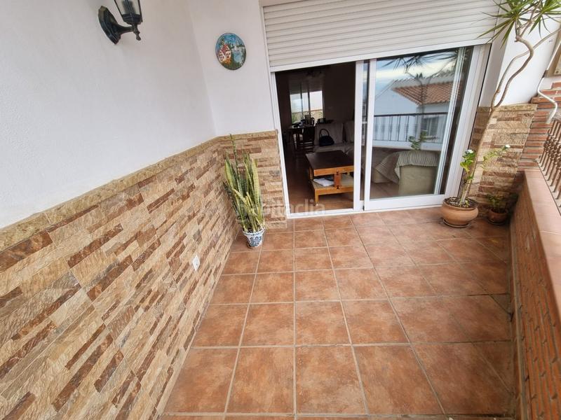 Foto a92bbb64-93fe-437d-96a0-fc43c060d5be. Xalet amb xemeneia aparcament a Capistrano Nerja Foto a92bbb64-93fe-437d-96a0-fc43c060d5be. Xalet amb xemeneia aparcament a Capistrano Nerja