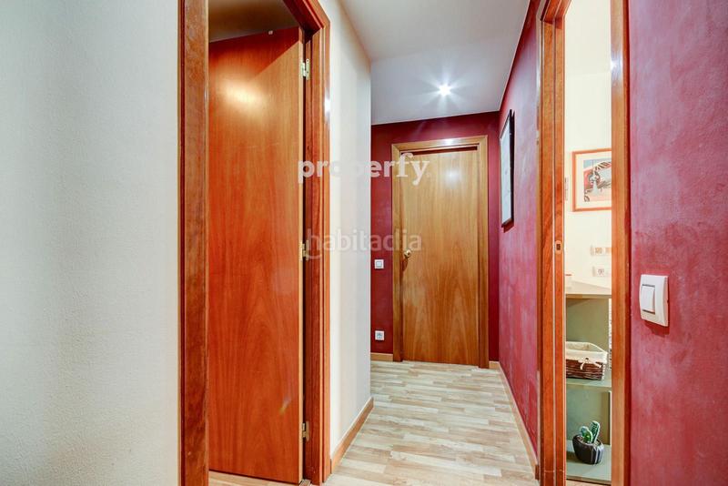 Foto 8dd09ea0-c7d2-4e7a-83aa-1852d586db9e. Pis amb calefacció aparcament a Centre Salt Foto 8dd09ea0-c7d2-4e7a-83aa-1852d586db9e. Pis amb calefacció aparcament a Centre Salt