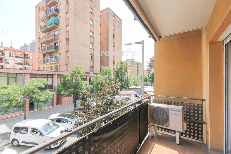 Foto a9ffc0bd-e583-481e-b197-5ef5a17f6f4d. Pis amb calefacció aparcament a Centre Salt Foto a9ffc0bd-e583-481e-b197-5ef5a17f6f4d. Pis amb calefacció aparcament a Centre Salt