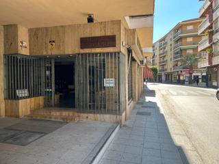 Lloguer Local Comercial Avenida doce de agosto. Alquiler local av doce de agosto Lloguer Local Comercial Avenida doce de agosto. Alquiler local av doce de agosto