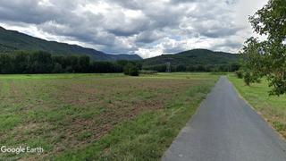 Propriété à Carucedo. Huerta de regadío junto al pueblo Propriété à Carucedo. Huerta de regadío junto al pueblo