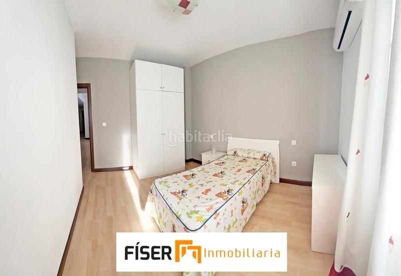 Foto 863476ba-0c31-42d5-a295-816256f58a2c. Lloguer pis amb xemeneia a Zafra Foto 863476ba-0c31-42d5-a295-816256f58a2c. Lloguer pis amb xemeneia a Zafra