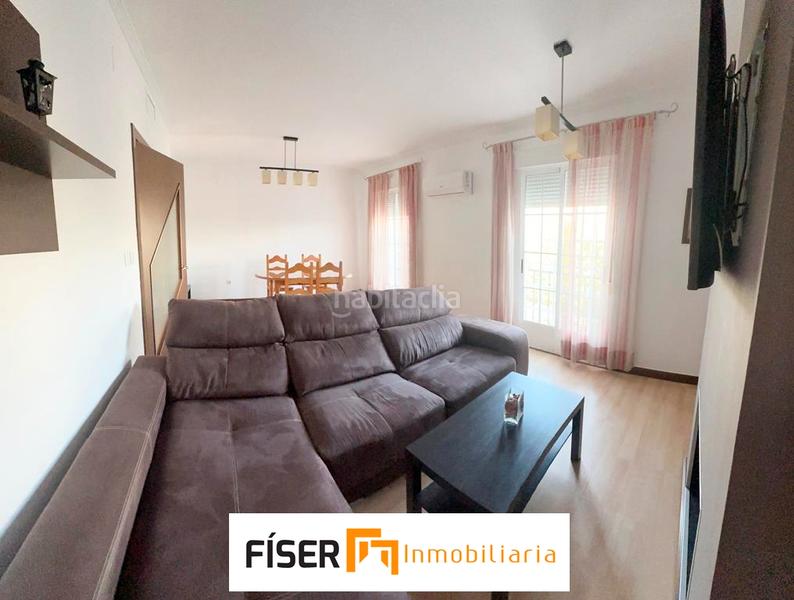 Foto ea84a631-6385-4e5c-a45d-1cc562a4dd4d. Lloguer pis amb xemeneia a Zafra Foto ea84a631-6385-4e5c-a45d-1cc562a4dd4d. Lloguer pis amb xemeneia a Zafra
