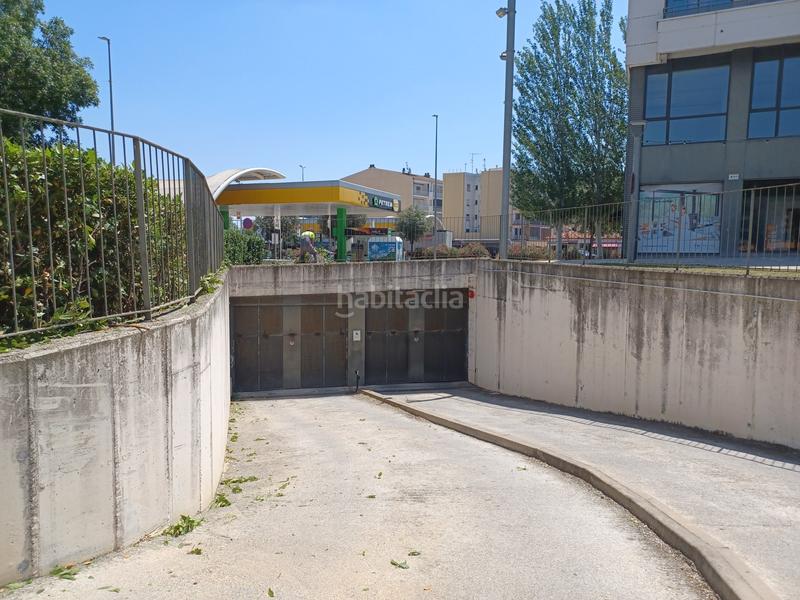 Foto af98edf4-16bb-4126-8bcd-8d11a96a5e6a. Aparcament cotxe a Sarrià de Ter Foto af98edf4-16bb-4126-8bcd-8d11a96a5e6a. Aparcament cotxe a Sarrià de Ter
