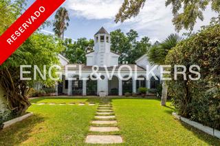 Casa en Nuevo Bulevar. Oasis de tranquilidad solo a 15 minutos de la giralda Casa en Nuevo Bulevar. Oasis de tranquilidad solo a 15 minutos de la giralda