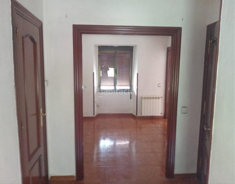 Foto 6cb718ff-6df6-441a-8a49-2435423b0fb5. Semi detached house in calle nalona 27 in Sama Langreo Foto 6cb718ff-6df6-441a-8a49-2435423b0fb5. Semi detached house in calle nalona 27 in Sama Langreo