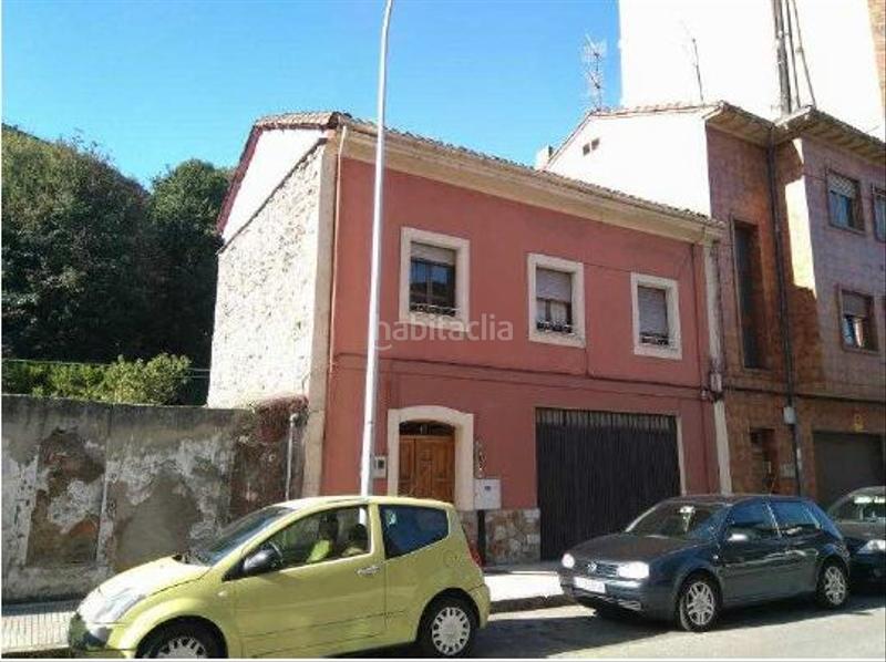 Foto 9f259925-0d36-494f-b1f4-e26b701fe42c. Semi detached house in calle nalona 27 in Sama Langreo Foto 9f259925-0d36-494f-b1f4-e26b701fe42c. Semi detached house in calle nalona 27 in Sama Langreo