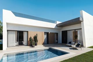 Maison à San Miguel de Salinas. Enclavada en un entorno privilegiado, esta exquisita villa de 3 Maison à San Miguel de Salinas. Enclavada en un entorno privilegiado, esta exquisita villa de 3