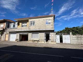 House Carretera maside House Carretera maside