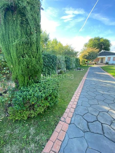 Foto 136086be-0fb2-4752-a86a-f7065ae31a7e. Chalet  en venta zona restaurante barros en Lardero Foto 136086be-0fb2-4752-a86a-f7065ae31a7e. Chalet  en venta zona restaurante barros en Lardero