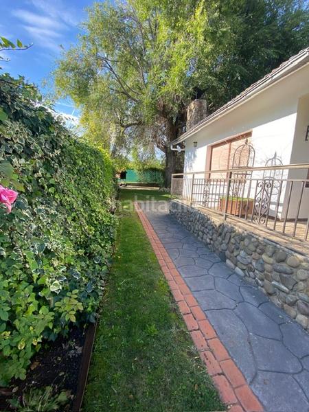 Foto 31920188-9e49-48ac-94aa-c678df354724. Chalet  en venta zona restaurante barros en Lardero Foto 31920188-9e49-48ac-94aa-c678df354724. Chalet  en venta zona restaurante barros en Lardero