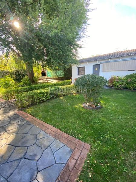 Foto 8e895459-7756-486b-ac7f-e7f0d0196973. Chalet  en venta zona restaurante barros en Lardero Foto 8e895459-7756-486b-ac7f-e7f0d0196973. Chalet  en venta zona restaurante barros en Lardero