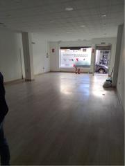 Location Local commercial N/a. Local de 90 metros 600€ Location Local commercial N/a. Local de 90 metros 600€