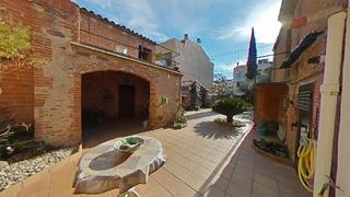 Maison jumelée à Cardedeu. Casa, y terreno edificable, en el centro de cardedeu Maison jumelée à Cardedeu. Casa, y terreno edificable, en el centro de cardedeu