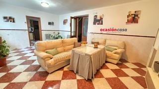 Maison à Peñarroya - Pueblonuevo. Casa con gran cochera a la venta Maison à Peñarroya - Pueblonuevo. Casa con gran cochera a la venta