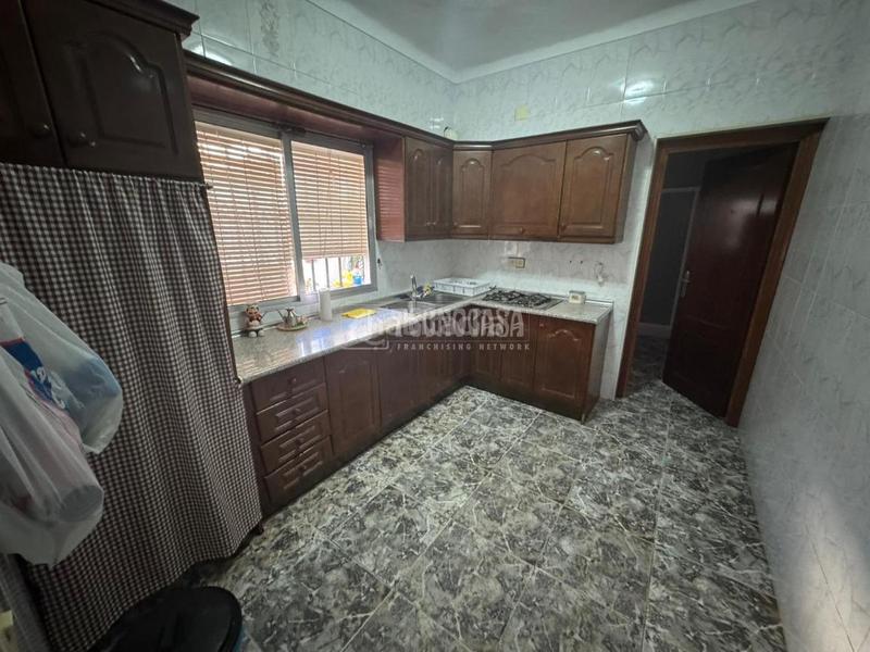 Foto a94b65ad-3fce-4057-800e-b864d777a65d. Casa aparellada a Écija Foto a94b65ad-3fce-4057-800e-b864d777a65d. Casa aparellada a Écija