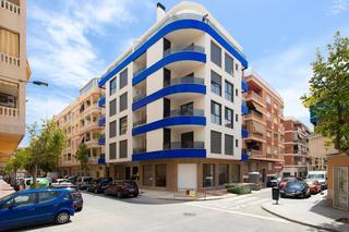 Apartament a Puerto Deportivo. Apartamento de 2 dormitorios a 200 metros del mar, con picina co Apartament a Puerto Deportivo. Apartamento de 2 dormitorios a 200 metros del mar, con picina co