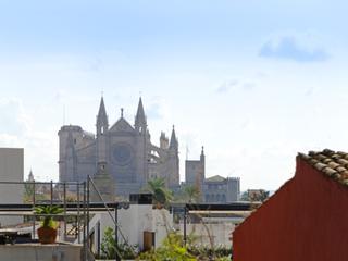 Apartament a Santa Catalina. Encantador apartamento con azotea y vistas a la catedral de palm Apartament a Santa Catalina. Encantador apartamento con azotea y vistas a la catedral de palm