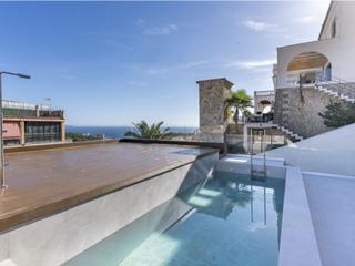 Apartament a Son Dureta. Moderno dúplex con piscina comunitaria y vistas panorámicas en u Apartament a Son Dureta. Moderno dúplex con piscina comunitaria y vistas panorámicas en u