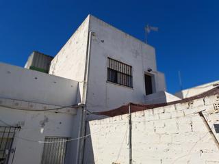 Casa adossada a Centro. Casa para inversión Casa adossada a Centro. Casa para inversión