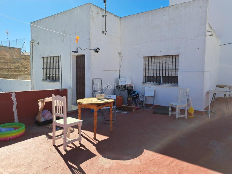 Foto b7105dc6-3807-4f53-8c13-780fe2c96d44. Casa adossada a Centro Chipiona Foto b7105dc6-3807-4f53-8c13-780fe2c96d44. Casa adossada a Centro Chipiona