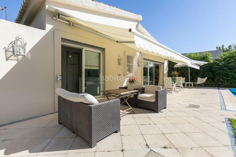 Foto e83e53ab-a316-42c0-850b-8f482b0258d8. Chalet  con parcela y piscina en urbanización los chopos. en Gabias (Las) Foto e83e53ab-a316-42c0-850b-8f482b0258d8. Chalet  con parcela y piscina en urbanización los chopos. en Gabias (Las)