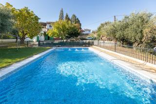 Chalet  Calle de emilio muñoz. Impresionante chalet con vistas panorámicas en dílar granada Chalet  Calle de emilio muñoz. Impresionante chalet con vistas panorámicas en dílar granada