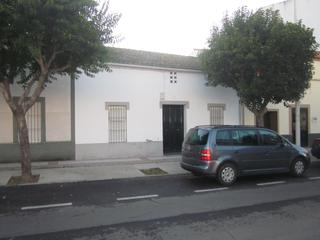 Casa a Don Benito. Casa entera habitable Casa a Don Benito. Casa entera habitable
