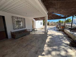 Chalet  Partida algoros. Chalet, 3 habitaciones, 1 baño, parking, algoros, elche Chalet  Partida algoros. Chalet, 3 habitaciones, 1 baño, parking, algoros, elche