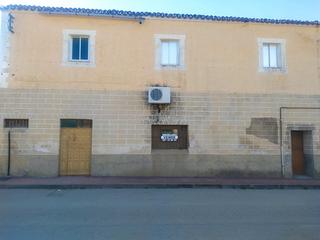 Bâtiment à usage industriel à Callejuela san antón 17. Venta edificio comercial en garrovillas de alconetar (cáceres) Bâtiment à usage industriel à Callejuela san antón 17. Venta edificio comercial en garrovillas de alconetar (cáceres)