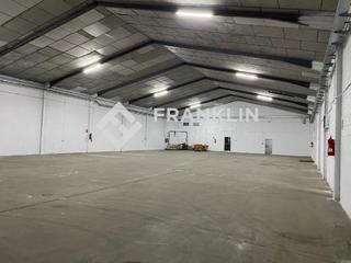 Lloguer Nau industrial Passeig estacio. Aislada Lloguer Nau industrial Passeig estacio. Aislada