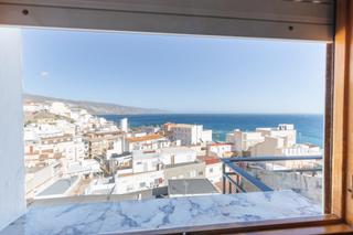 Casa  Calle sayena 13. Casa de dos plantas en castell de ferro con terraza y espectacul Casa  Calle sayena 13. Casa de dos plantas en castell de ferro con terraza y espectacul